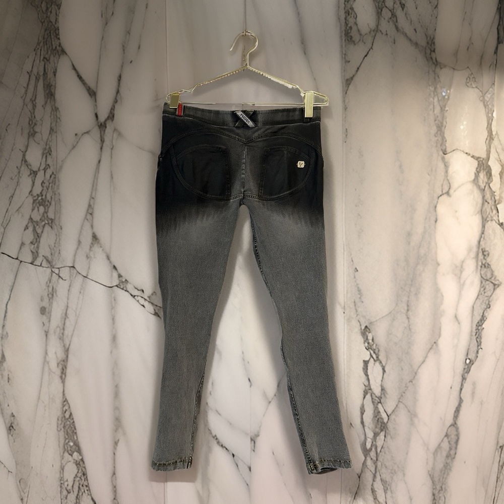 Freddy Store WR.UP® Denim
Mid Rise Full Length size L